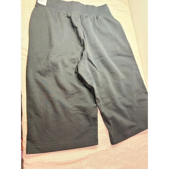 NWT standard fit high rise, crop length Nike sweatpants size 2X - Picture 9 of 11